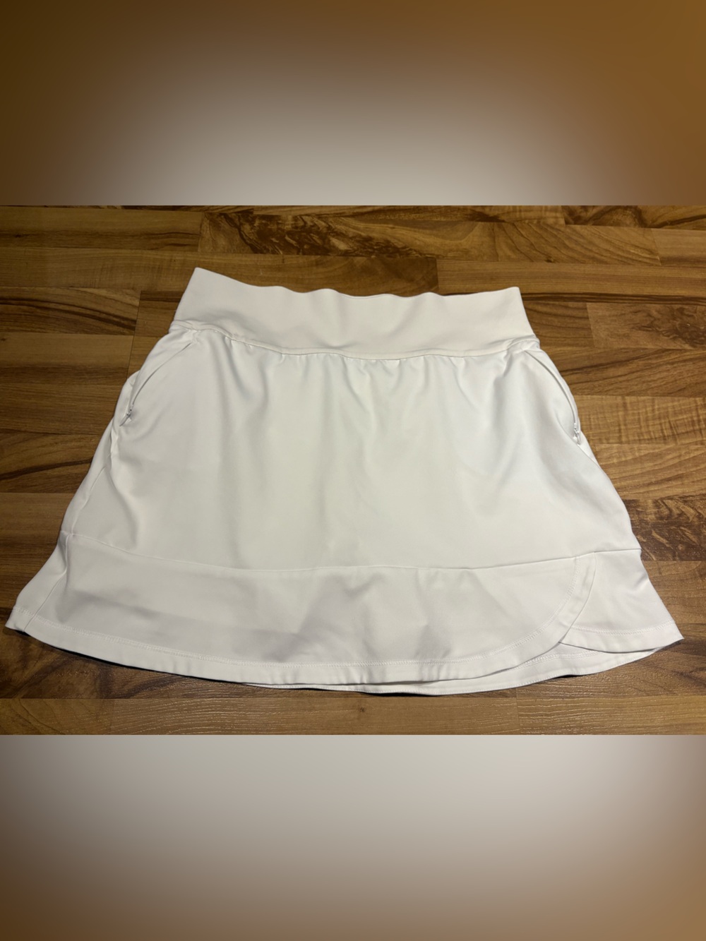 Adidas Ladies Athletic Golf Skort - White Size Large Zippered Pockets Stained